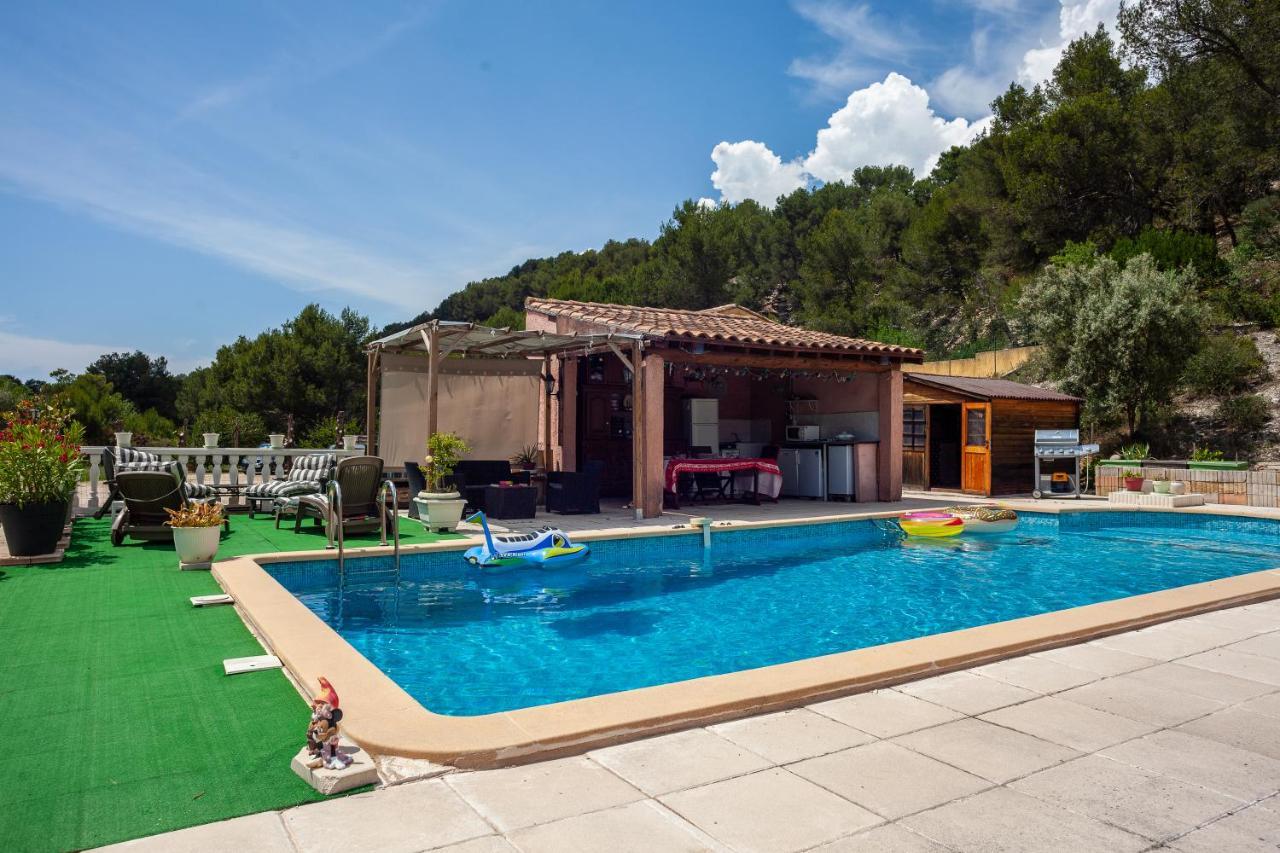 Appartement Avec Piscine Et Cuisine Roquefort-la-Bédoule Buitenkant foto